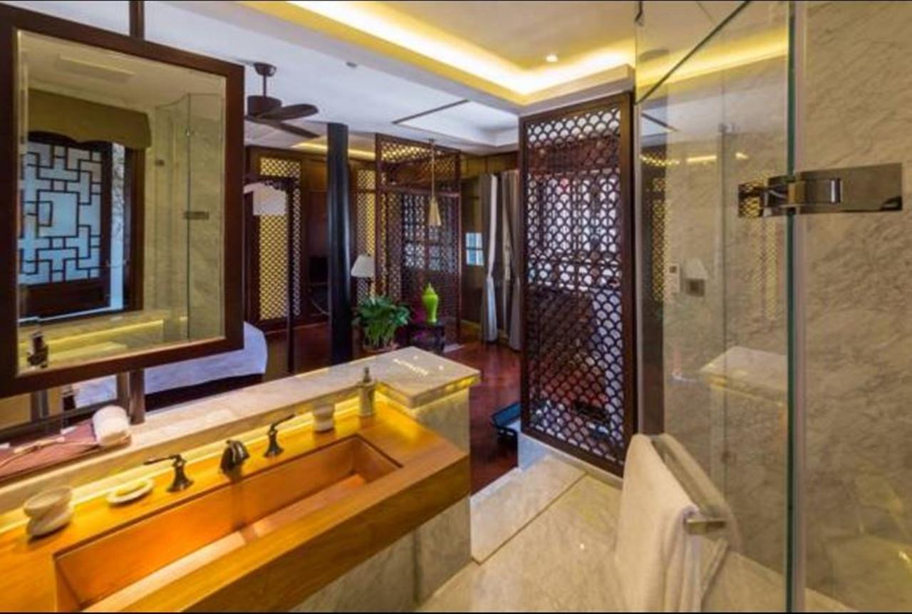 Silver Chest Boutique Hotel Kunming Exterior photo