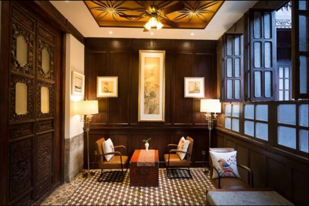 Silver Chest Boutique Hotel Kunming Exterior photo