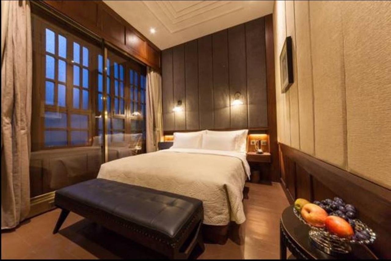 Silver Chest Boutique Hotel Kunming Exterior photo