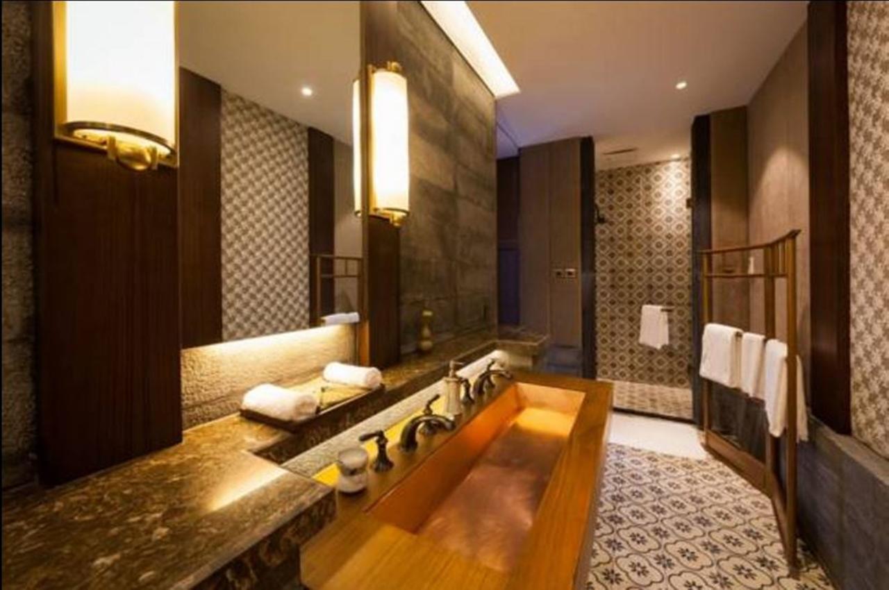 Silver Chest Boutique Hotel Kunming Exterior photo