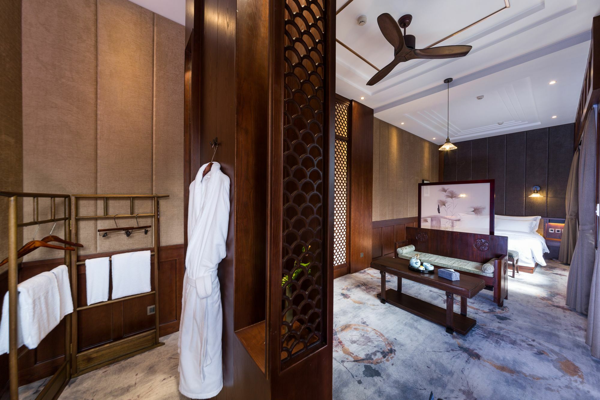 Silver Chest Boutique Hotel Kunming Exterior photo
